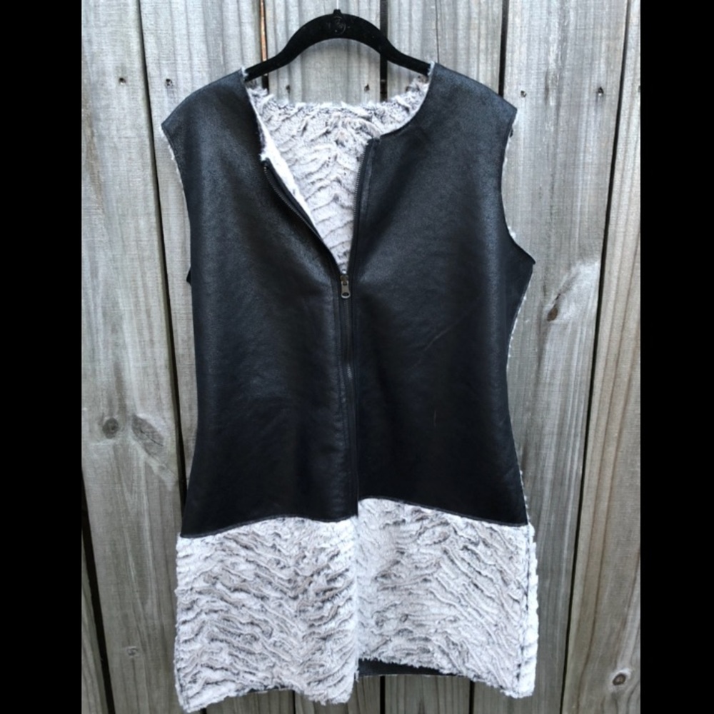 Reversible vest